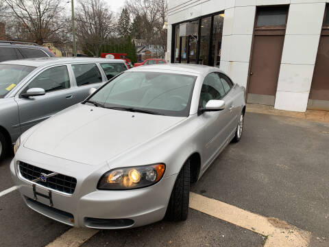 2007 Volvo C70 for sale at European Motors in West Hartford CT