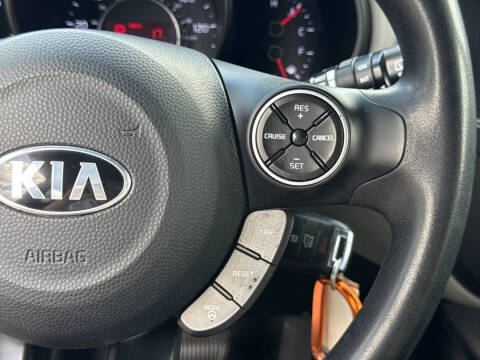 2015 Kia Soul +