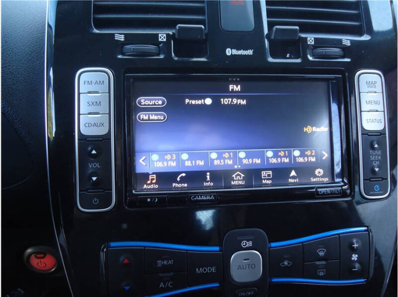 2016 Nissan LEAF