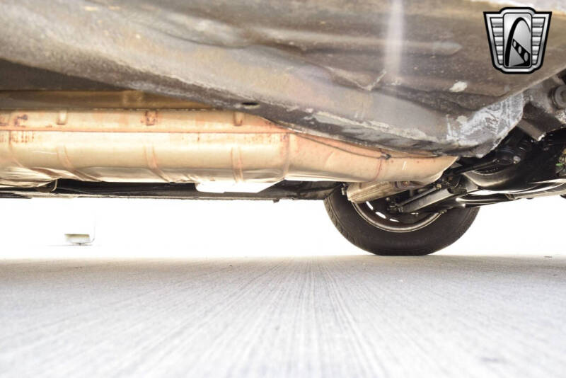 1987 Mercedes-Benz 560-Class 560 SL