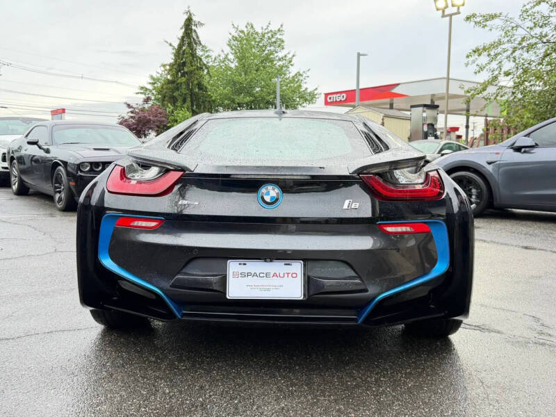 2015 BMW i8