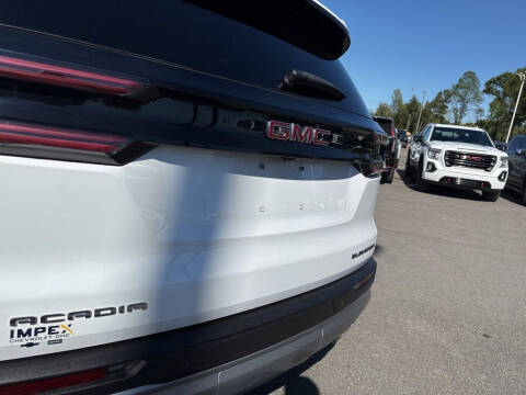 2025 GMC Acadia Elevation