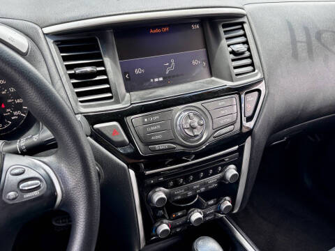 2017 Nissan Pathfinder S