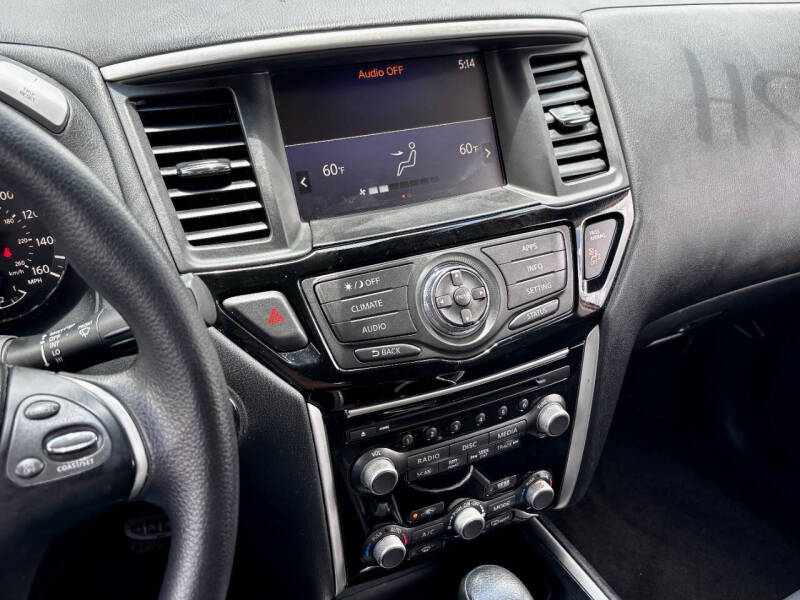 2017 Nissan Pathfinder S