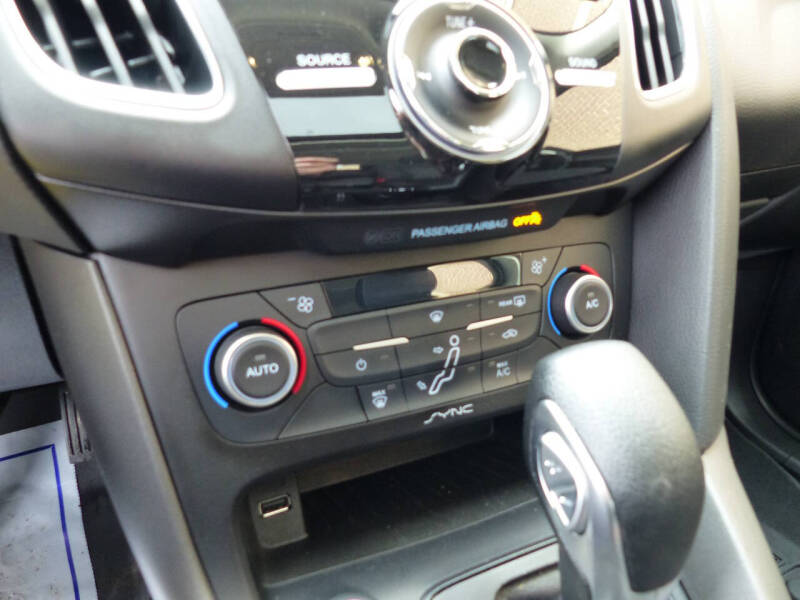 2017 Ford Focus SEL