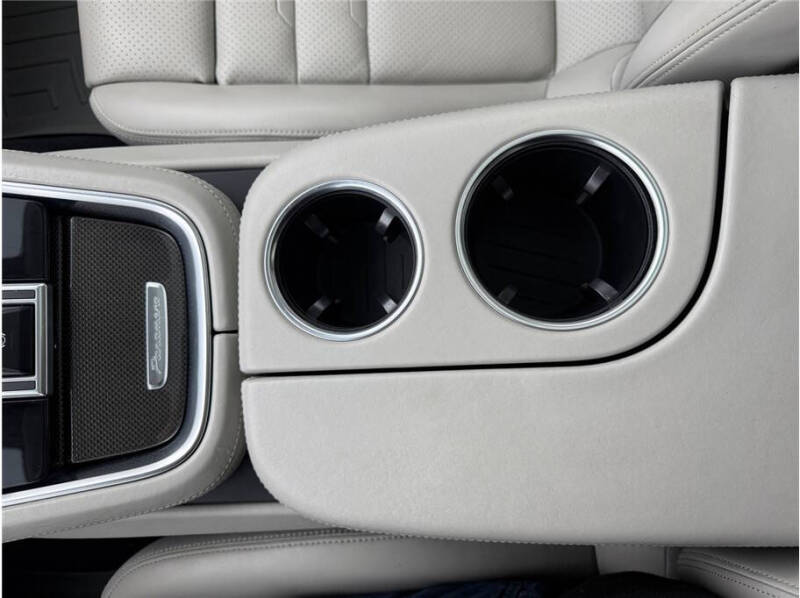 2017 Porsche Panamera 4S