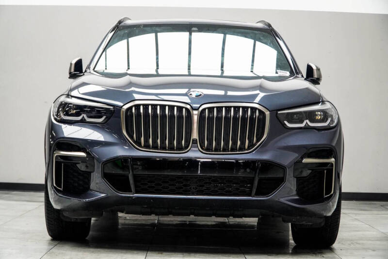 2022 BMW X5 M50i