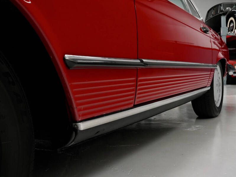 1988 Mercedes-Benz 560-Class 560 SL