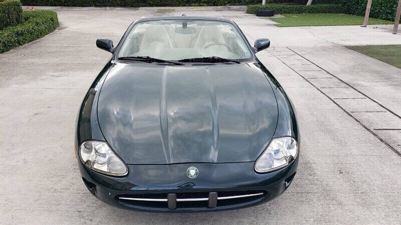2000 Jaguar XK-Series 12