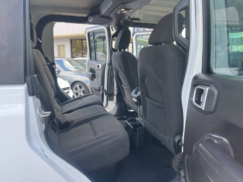 2023 Jeep Gladiator Willys