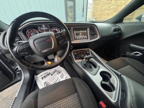 2021 Dodge Challenger SXT