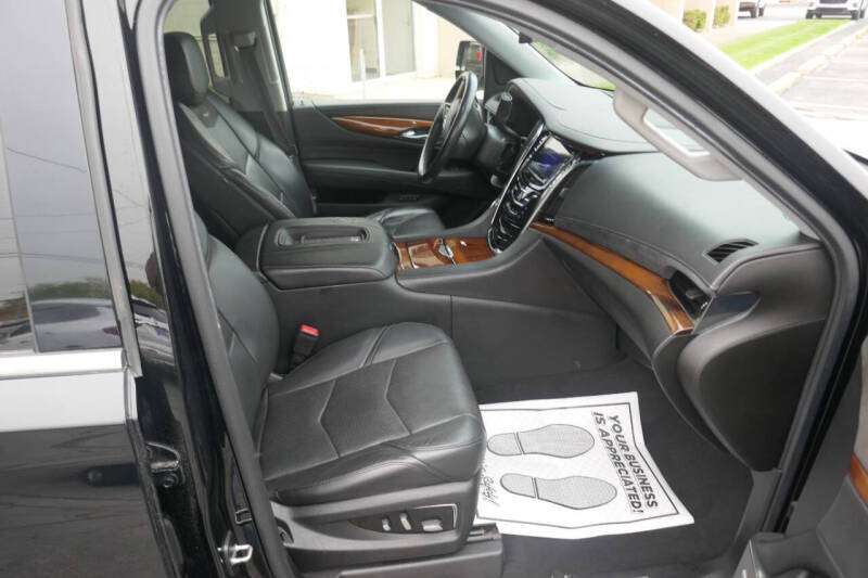 2017 Cadillac Escalade ESV Premium Luxury