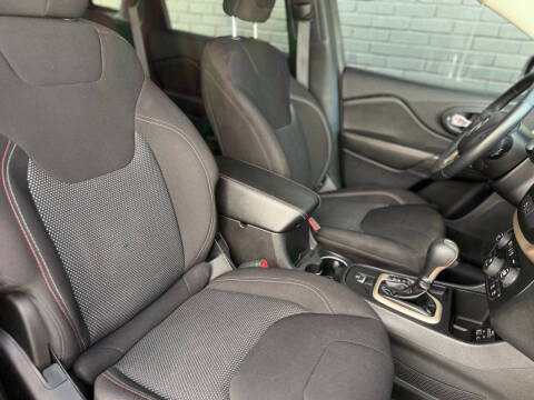 2017 Jeep Cherokee 75th Anniversary