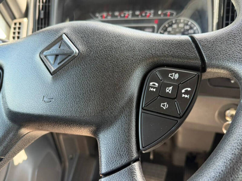 2022 International MV607