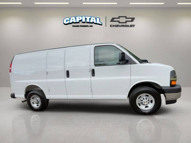 2025 Chevrolet Express 2500