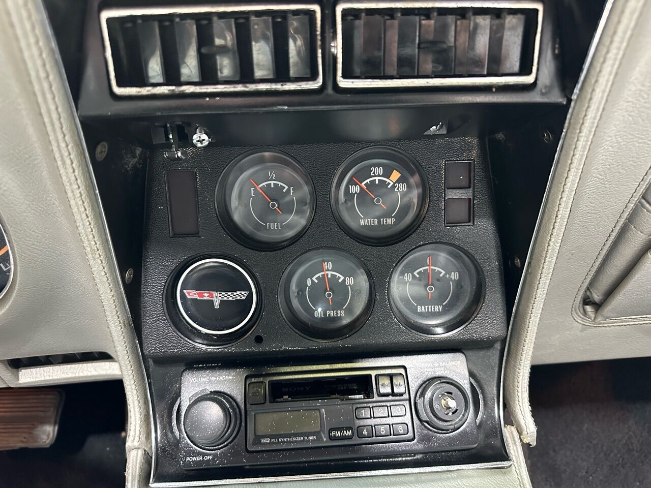 1974 Chevrolet Corvette 42