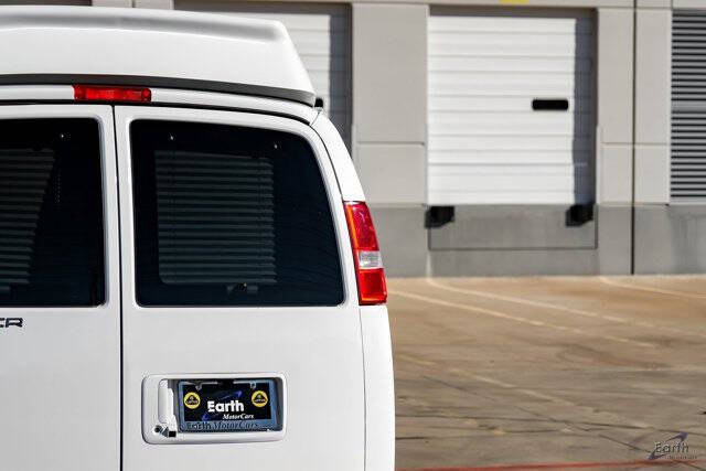 2023 Chevrolet Express 2500