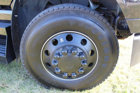 2006 Freightliner M2 106