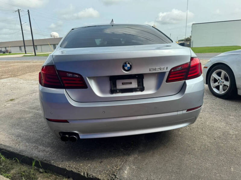 2012 BMW 5 Series 528i