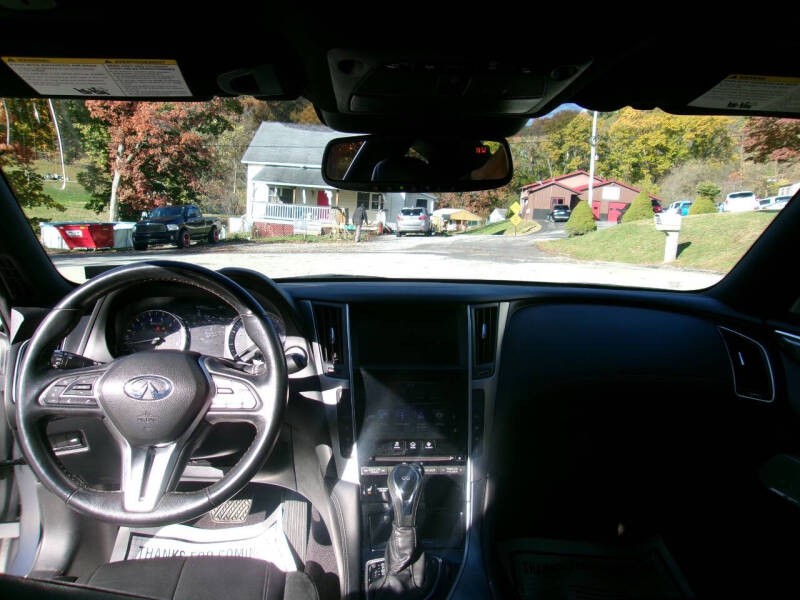 2019 Infiniti Q60 3.0T Luxe