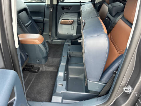 2023 Ford Maverick Lariat