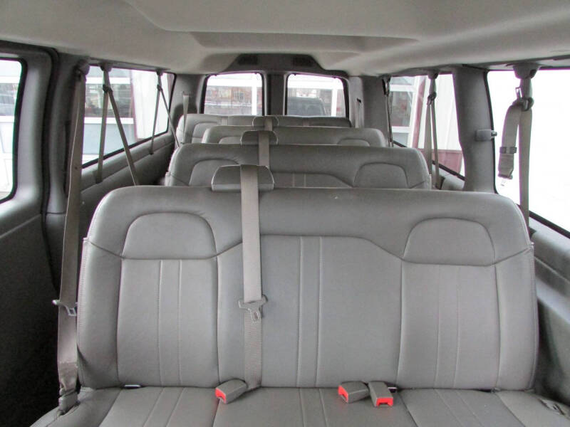 2017 Chevrolet Express LS 3500