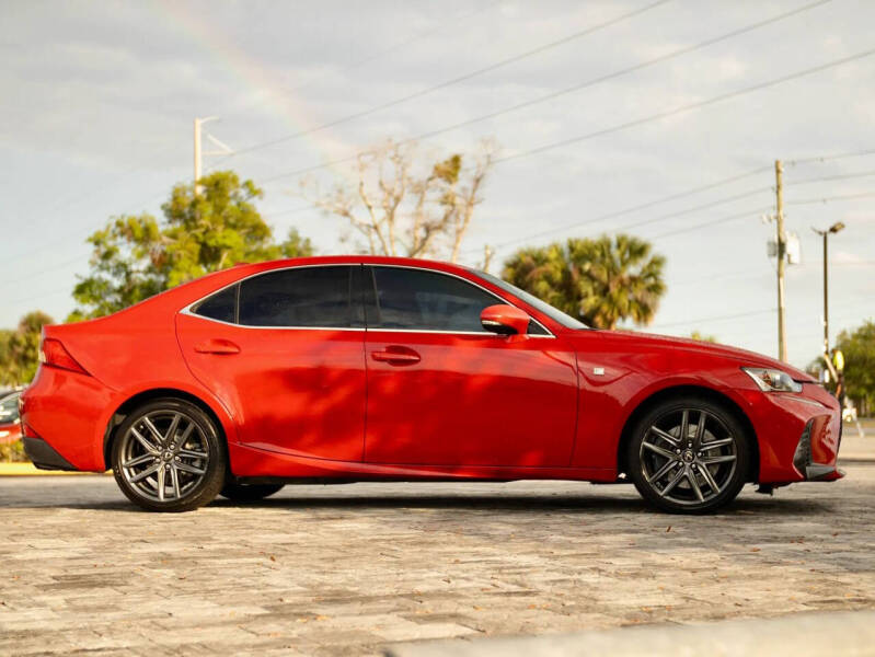 2018 Lexus IS 300