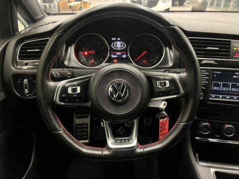 2017 Volkswagen Golf GTI S