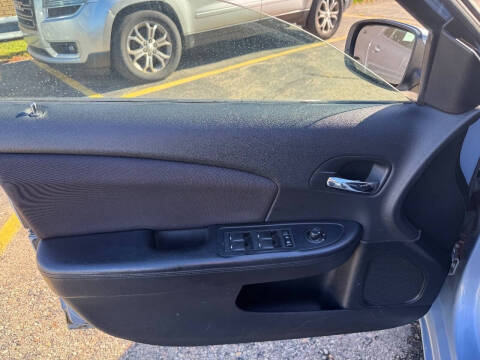 2013 Chrysler 200 Touring