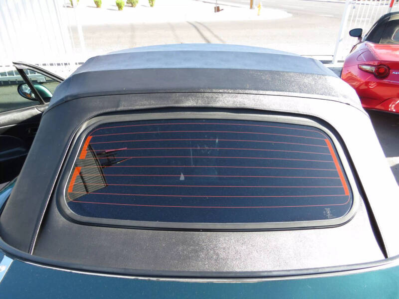 2002 Mazda MX-5 Miata