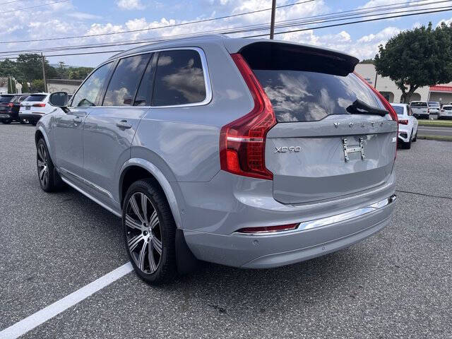 2024 Volvo XC90 Recharge T8 Ultimate Bright Theme 7P