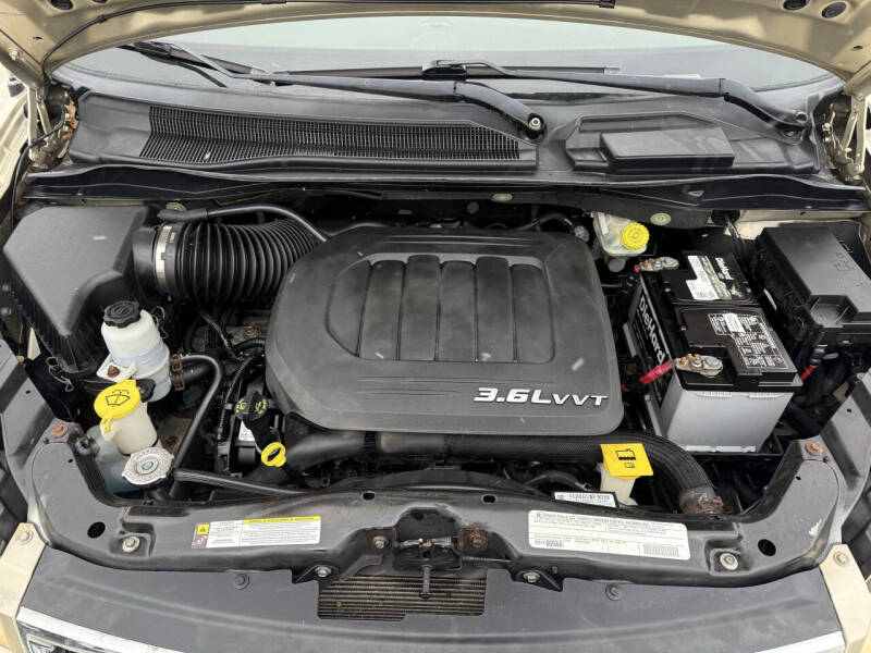 2012 Chrysler Town and Country Touring