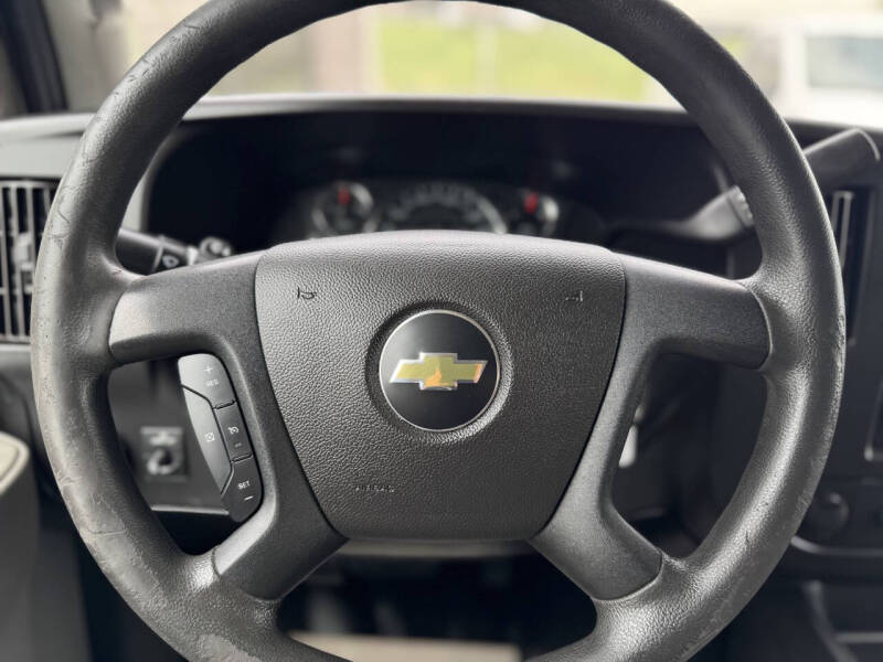2021 Chevrolet Express 2500