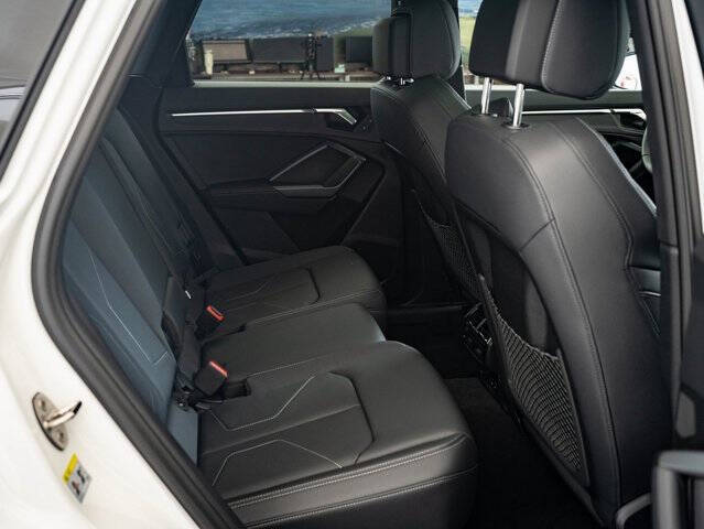 2025 Audi Q3 quattro S line Premium 45 TFSI