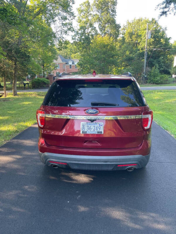2017 Ford Explorer