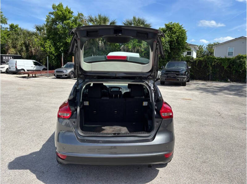 2017 Ford Focus SEL