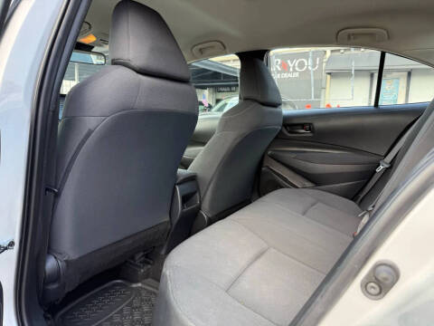 2022 Toyota Corolla LE