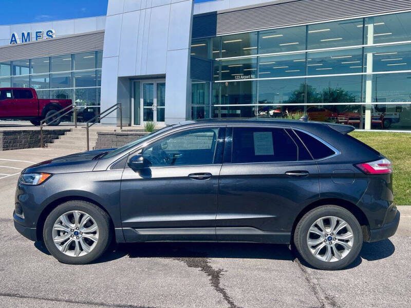 2020 Ford Edge Titanium
