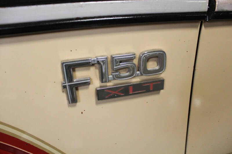 1985 Ford F-150 XLT Lariat