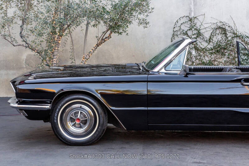 1966 Ford Thunderbird