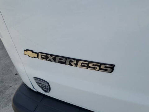 2023 Chevrolet Express 2500