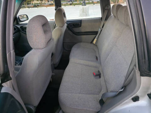 2001 Subaru Forester L