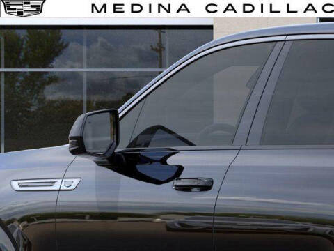 2025 Cadillac Escalade IQ Sport 2