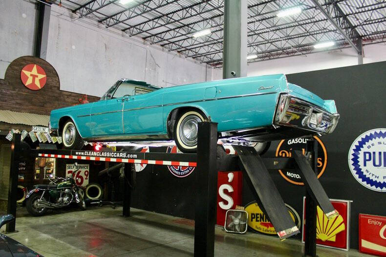 1967 Lincoln Continental