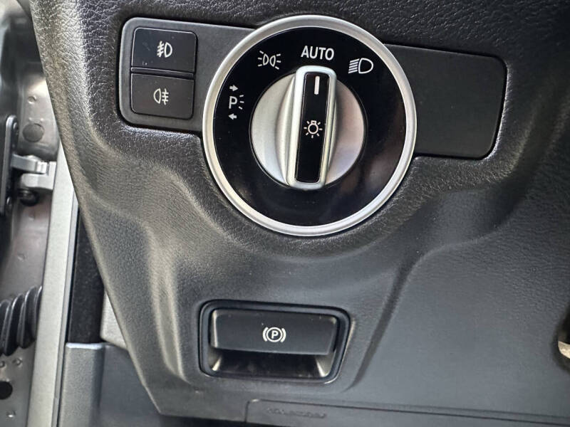 2018 Infiniti QX30 Premium