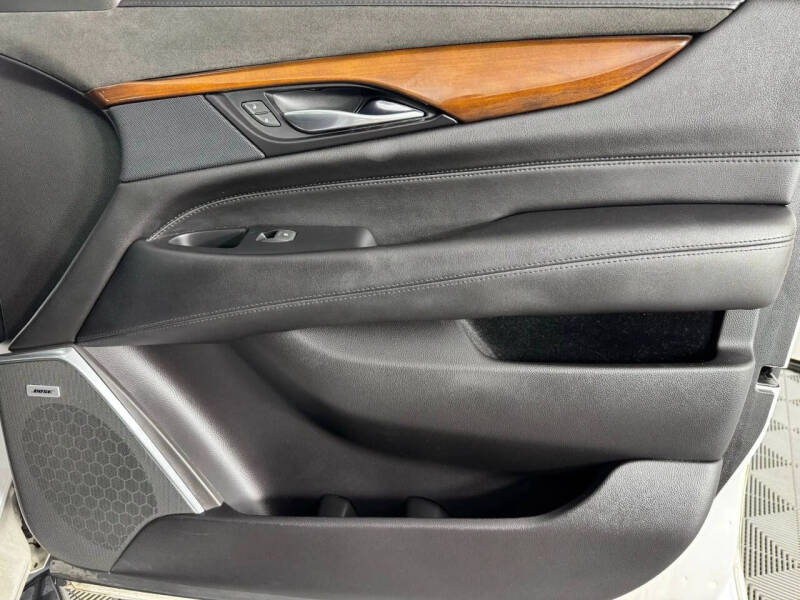 2019 Cadillac Escalade ESV Luxury