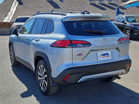 2025 Toyota Corolla Cross XLE