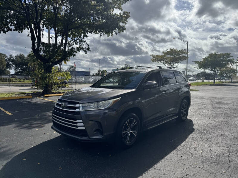 2018 Toyota Highlander LE
