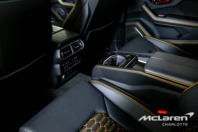 2023 Lamborghini Urus S