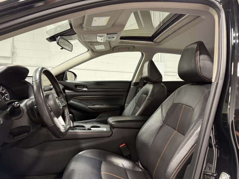 2022 Nissan Altima 2.5 SR